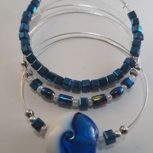 Bracelets, expandable bangle set